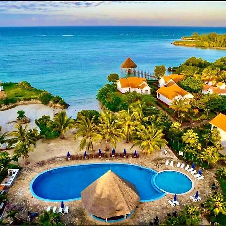 Azao Resort & Spa Pongwe Buitenkant foto