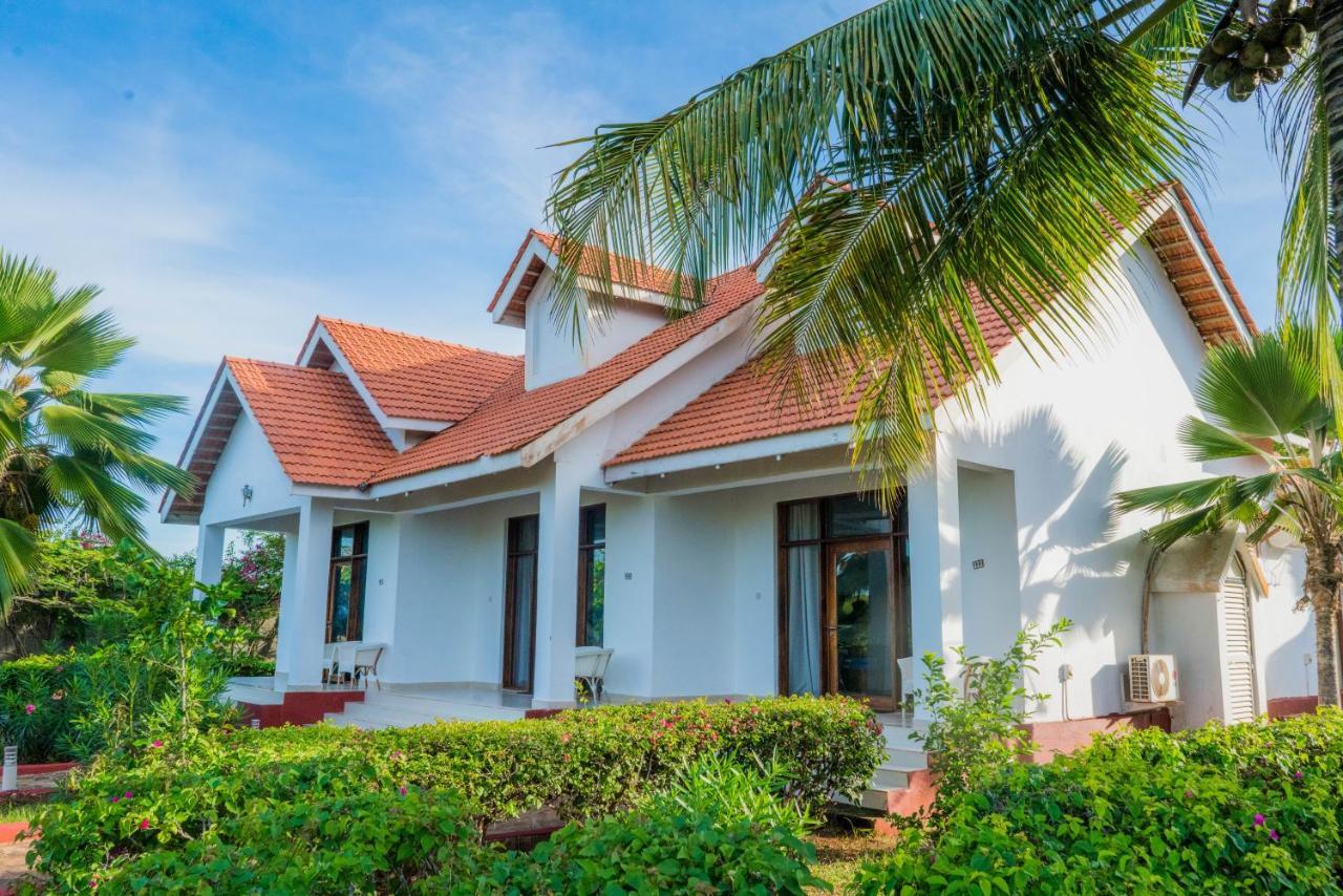 Azao Resort & Spa Pongwe Buitenkant foto