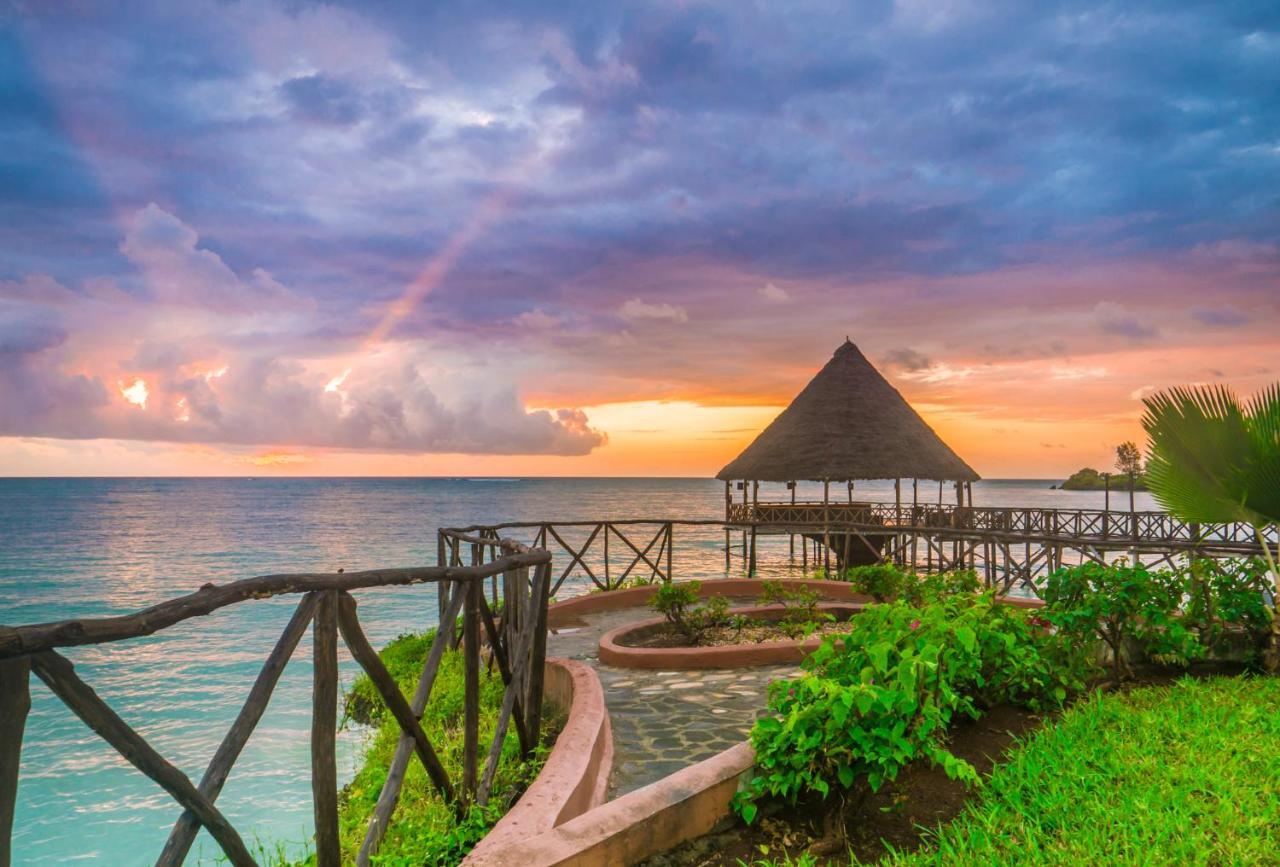 Azao Resort & Spa Pongwe Buitenkant foto