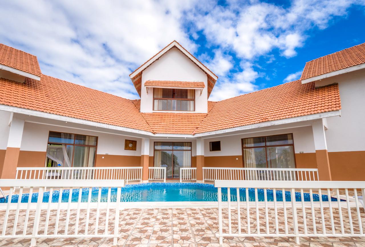 Azao Resort & Spa Pongwe Buitenkant foto