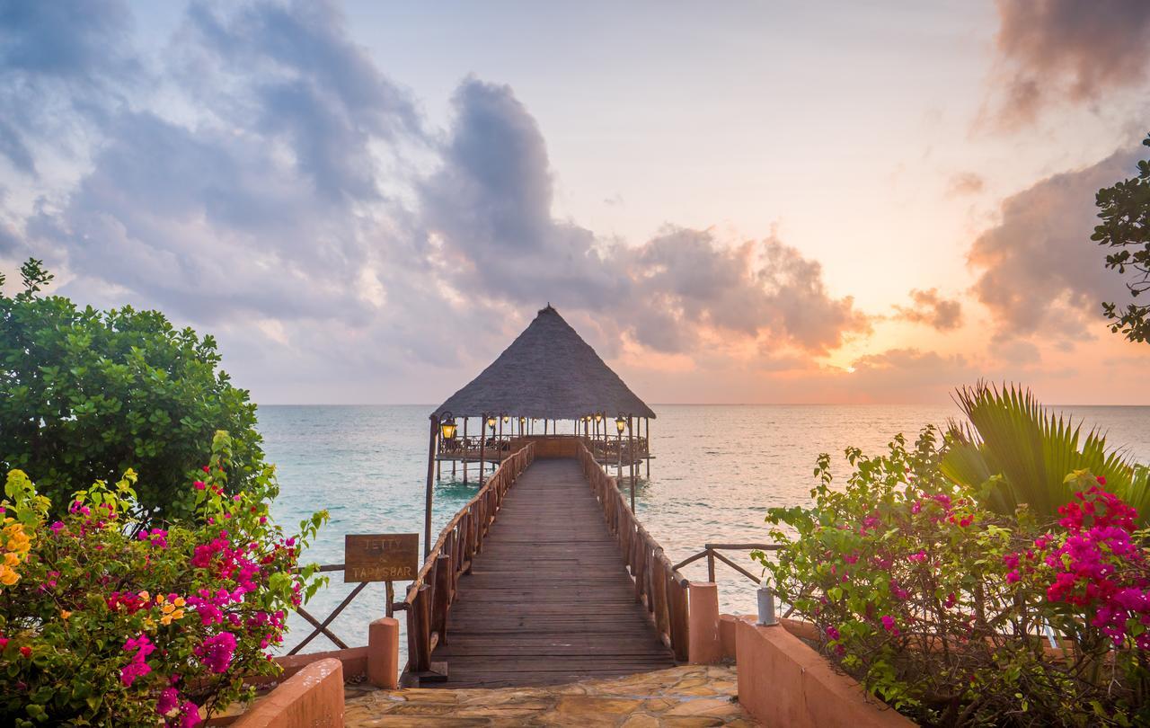 Azao Resort & Spa Pongwe Buitenkant foto